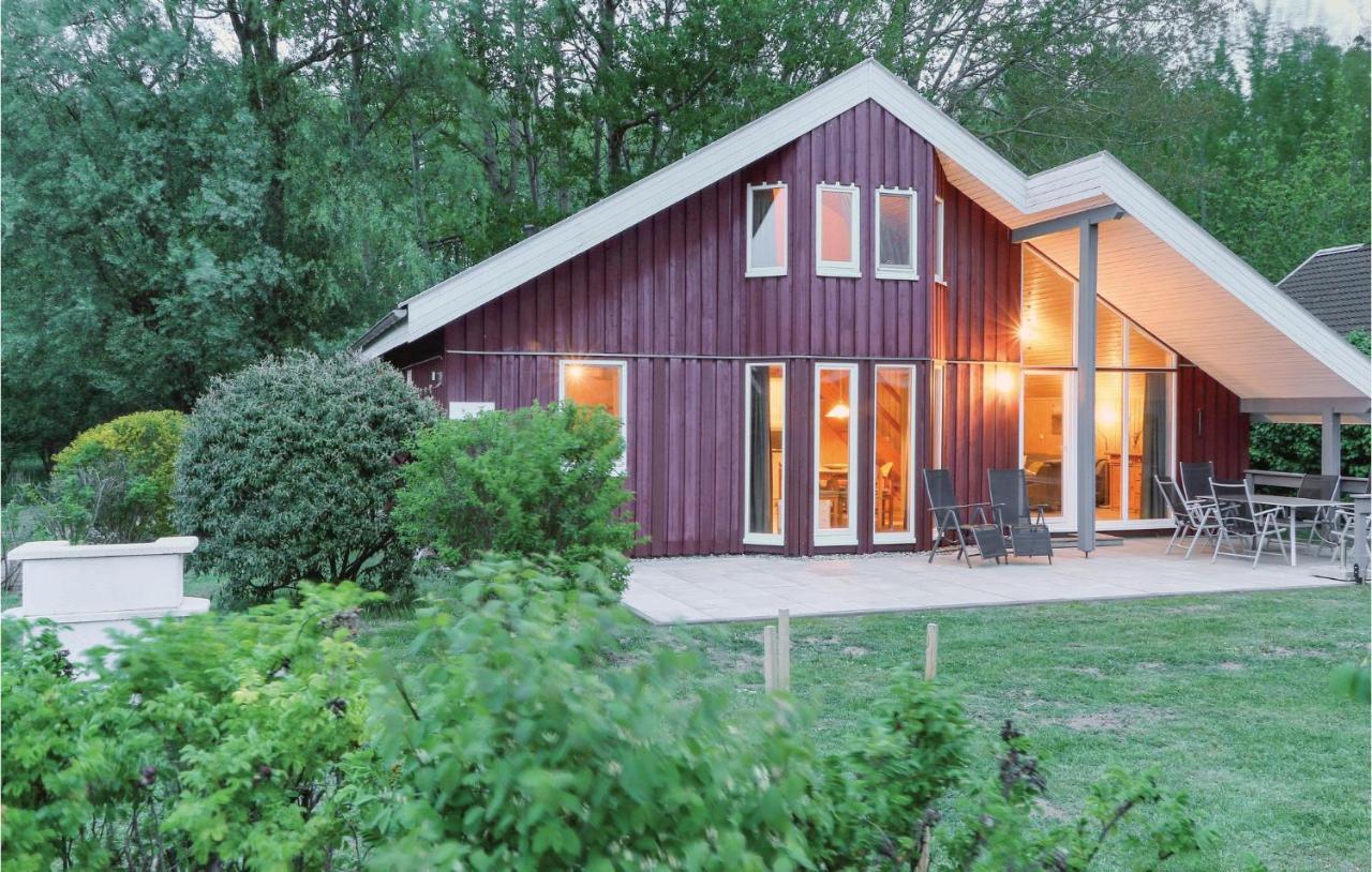 Cozy Home In Rechlin With Wifi Esterno foto