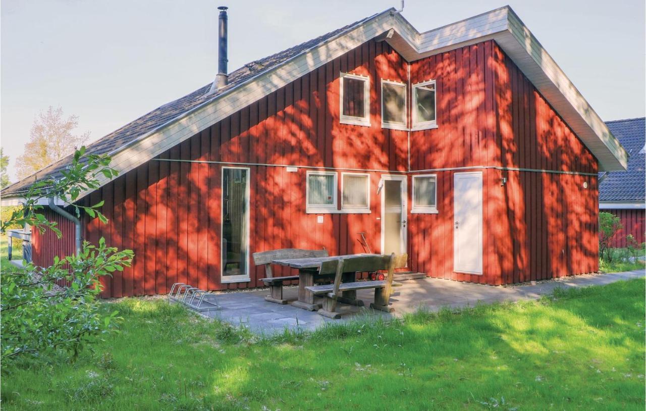 Cozy Home In Rechlin With Wifi Esterno foto