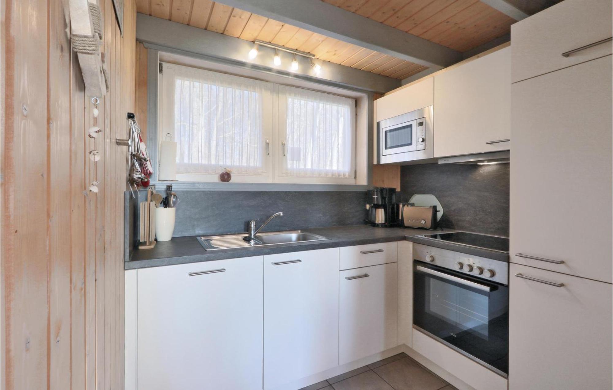 Cozy Home In Rechlin With Wifi Esterno foto