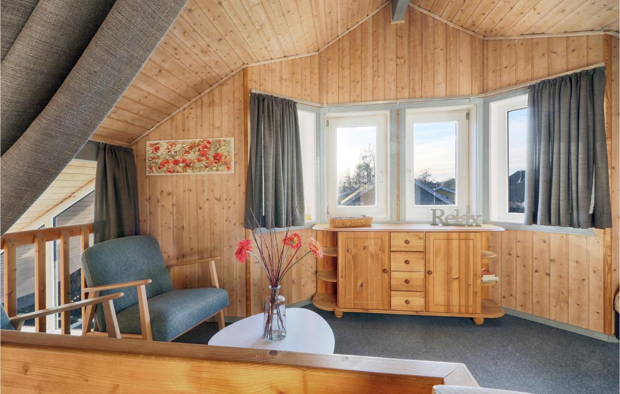 Cozy Home In Rechlin With Wifi Esterno foto